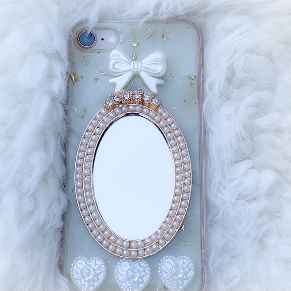 Gold iPhone mirror case for iPhone 6,7, 8, 10/10S